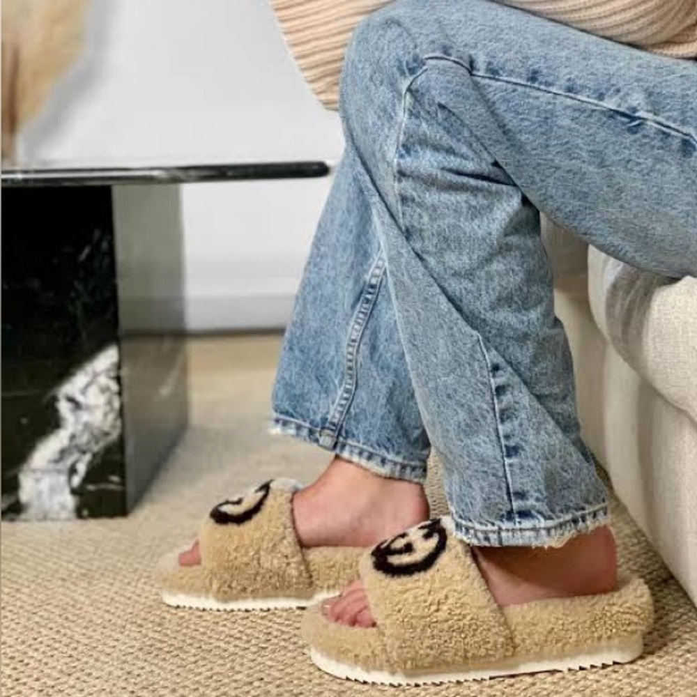 GUCCI Eileen Beige shearling Slide Slippers AUTHENTIC